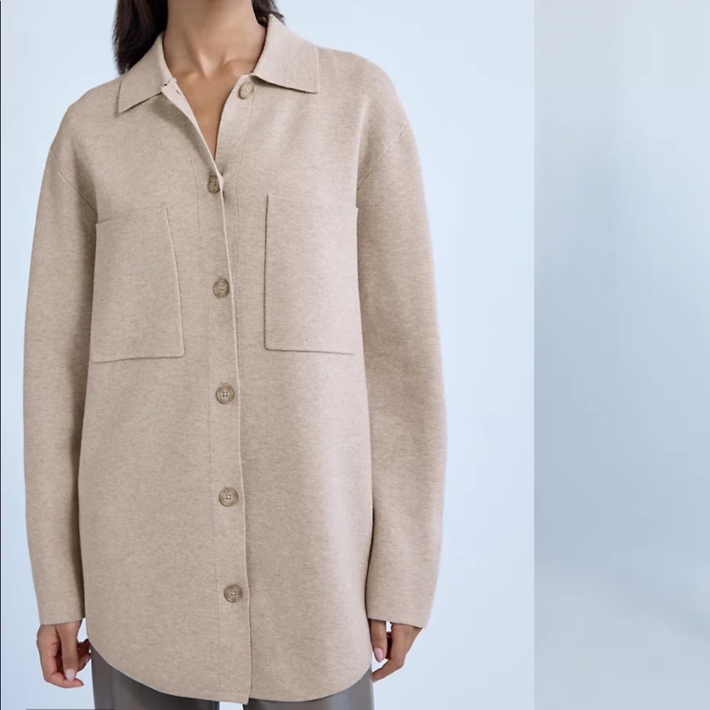 Aritzia Sweater never worn